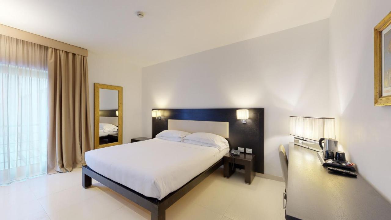 Hotel Monte Sarago Остуни Экстерьер фото